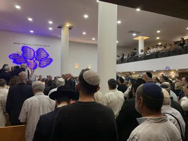  Après les attaques terroristes en Israël, recueillement et émotion...