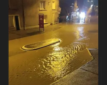 "Les rues se sont transformées en lac" : Condom panse ses plaies...