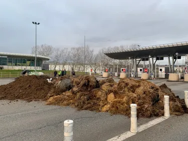 Manifestation agricole : l'autoroute à nouveau coupée entre Agen et...