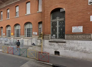 Toulouse. L’animateur prenait des photos de leurs enfants nus : les...