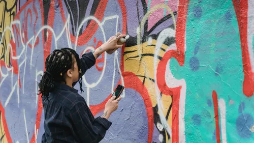 PYRÉNÉES-ORIENTALES : Un festival d’art urbain au cœur d’un centre...