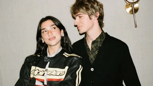 Dua Lipa et Pierre de Maere en feat sur "These Walls"