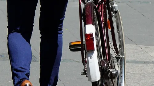 Montpellier : une entreprise convertit les vélos traditionnels à...