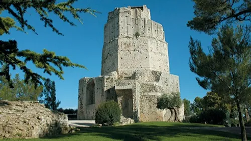 Nîmes : la tour Magne ouvre ses portes aux enfants jusqu’à la fin...