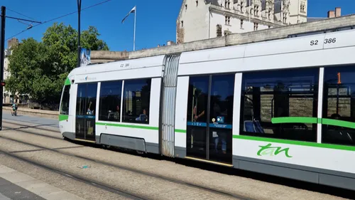 Nantes : les transports à nouveau coupés dimanche dans le...