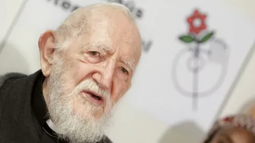 Le Vatican savait dès 1955 : l'autre visage de l'abbé Pierre révélé...