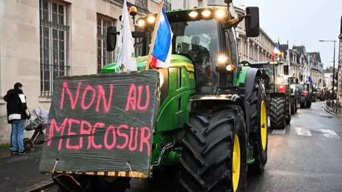 Tracteurs en colère : la révolte agricole s’étend avant Paris