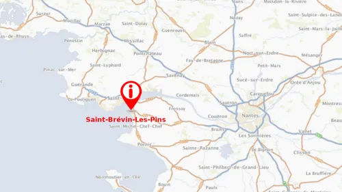 Saint-Brévin : menacé de mort par l'extrême-droite, le maire...