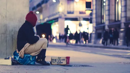 Fin de la trêve hivernale : face à la hausse des expulsions, les...