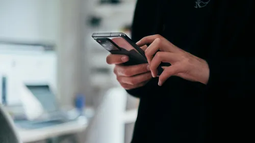 Les Français passent en moyenne 4 heures par jour devant les écrans