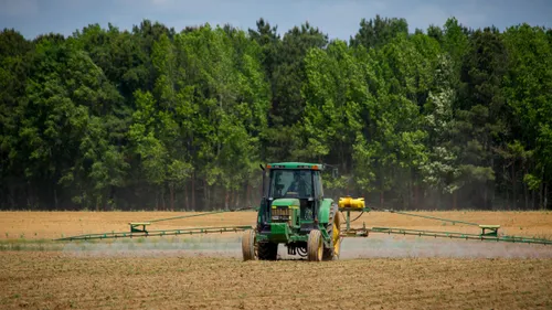 Pesticides : l'Etat condamné en appel à mieux évaluer leur...