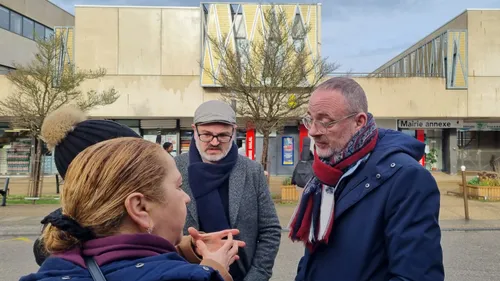Bourges : des vœux autour d’un café sur le marché