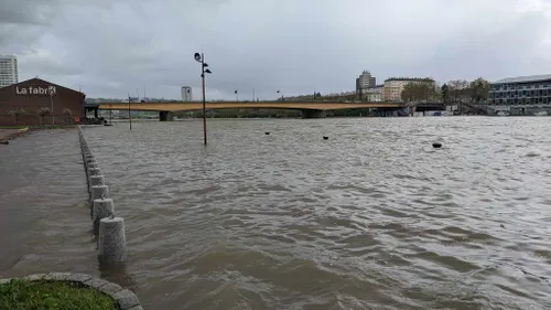 Crue de la Seine : nouvelle montée des eaux ce mardi