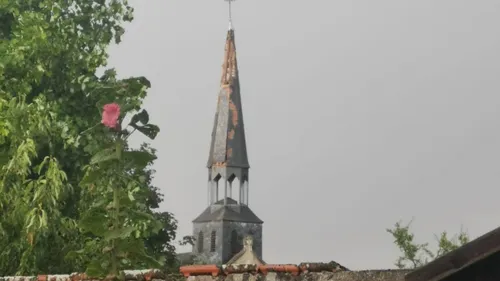 Dans le Loir-et-Cher, la foudre est tombée sur l'église de Monteaux