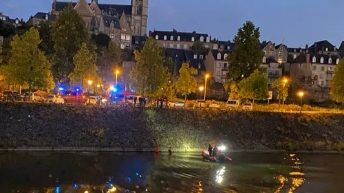 Le Mans : bloqué dans l'eau, les pompiers à sa rescousse