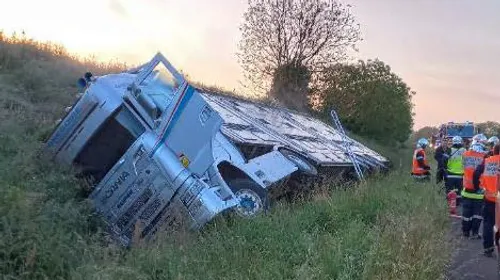 Camion accidenté sur l'A81 : le trafic a repris vers Le Mans