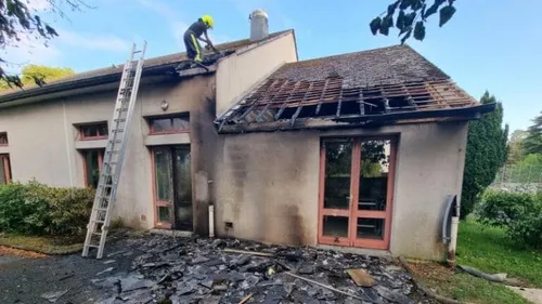 La Ferté-Imbault : la salle des fêtes en feu, une plainte déposée