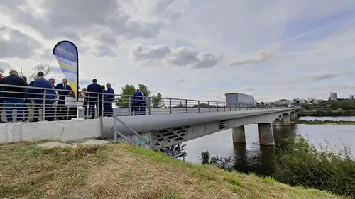 Blois : le pont Charles-de-Gaulle reparti pour cinquante ans de...