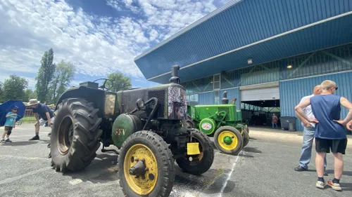 Les tracteurs en majesté à Vierzon