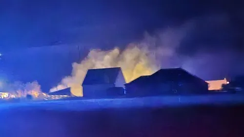 Sarthe : les pompiers viennent à bout de deux incendies