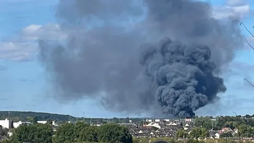 La Chapelle-Saint-Aubin : un magasin détruit par les flammes
