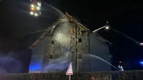 Impressionnant incendie dans un hôtel près d'Honfleur