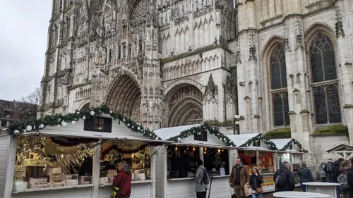 Rouen : le marché de Noël met en avant les producteurs locaux