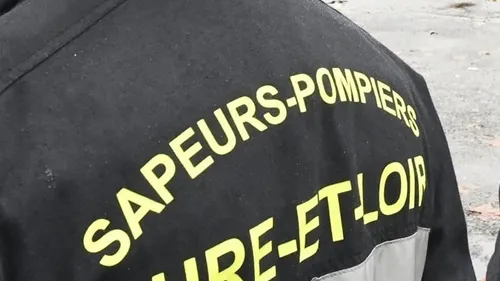 Saint-Denis-d'Authou : les pompiers interviennent sur un feu de...