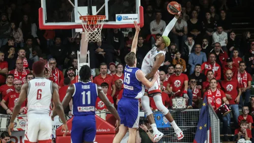 Cholet Basket Vs Fos sur Mer sur COLLINES