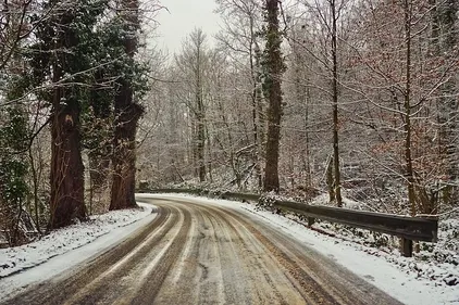 Neige/verglas : 9 départements en vigilance orange, la Loire en jaune 