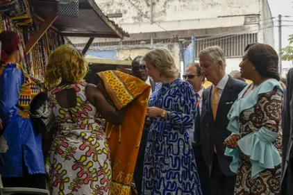 RDC: des pagnes, des femmes et de la science au 3e jour de visite...