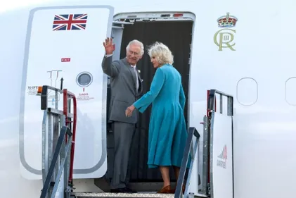 Charles III en route pour une visite lourde de sens au Kenya