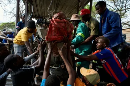 Zimbabwe: au moins 9 mineurs tués dans l'effondrement d'une mine d'or