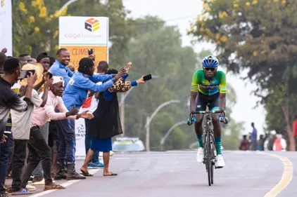 La route semée d'embûches d'un cycliste rwandais vers les sommets