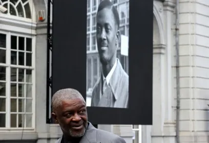 Lumumba: émotion et "excuses" à Bruxelles pour la remise d'une...