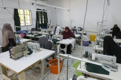 Vêtements, logements, les Libyens multiplient les initiatives...
