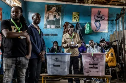 Présidentielle au Kenya: dépouillement en cours et appel à la...