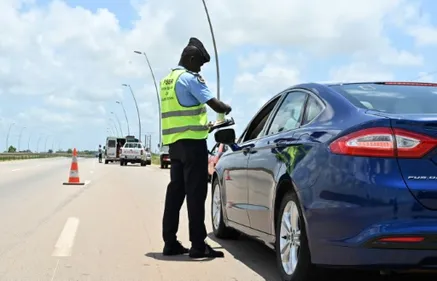 Pour contrer la mortalité sur les routes, la Côte d'Ivoire lance le...