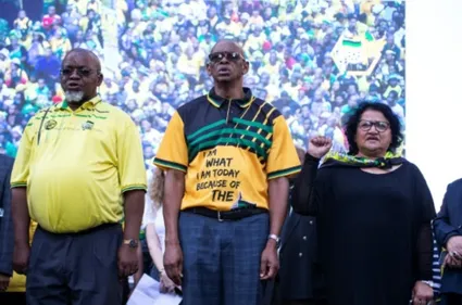 Afrique du Sud: l'ANC suspend un haut responsable pour corruption,...