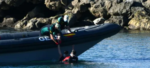 Espagne-Maroc: une marée humaine de migrants afflue vers Ceuta