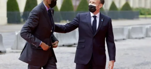 A Paris, inédites retrouvailles pour un "passé restauré" entre Paul...