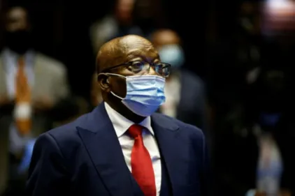 Afrique du Sud: l'ex-président Jacob Zuma plaide "non coupable" de...