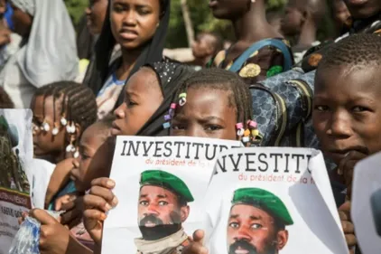 Mali: le colonel Goïta a prêté serment comme président de transition