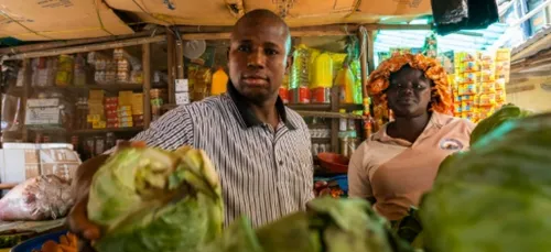 A Lagos, "on n'arrive plus à nourrir nos enfants" à cause de la...