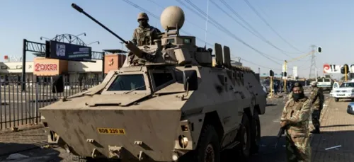 Afrique du Sud: le bilan s'alourdit, calme relatif à Johannesburg