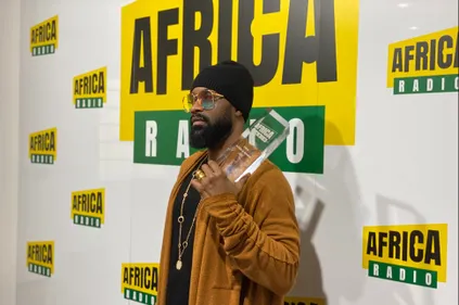Africa Radio décerne à Fally Ipupa le Prix "Artiste de l'année"