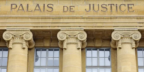 Un an après la mort de Margot, le procès de la conductrice s'ouvre...