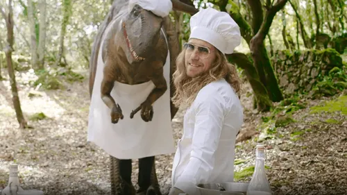 Julien Doré dévoile un "Tuto crêpes" décalé