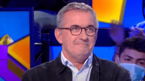 Christophe Dechavanne va présenter "À prendre ou à laisser" sur C8
