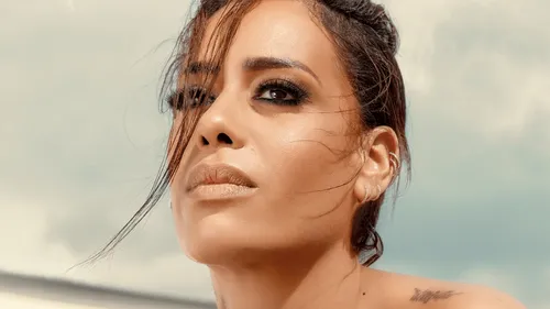 Amel Bent annonce la date de sortie de son prochain album
